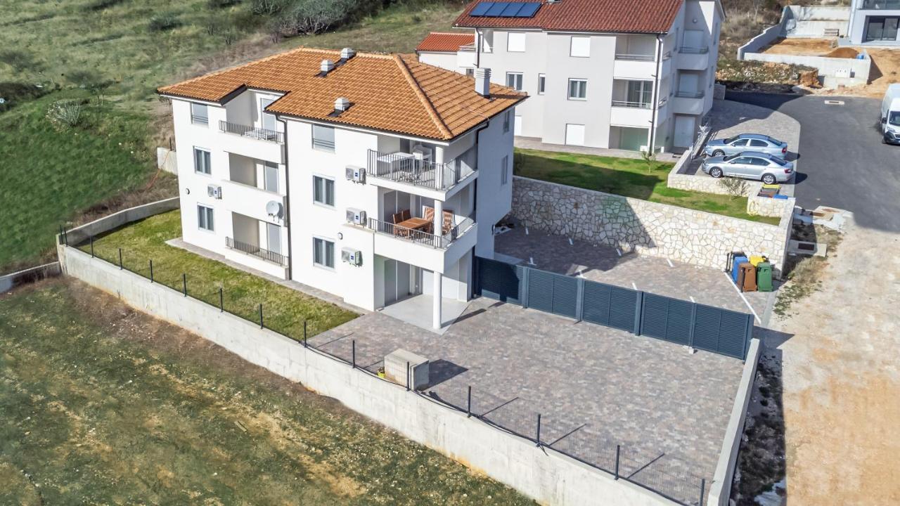 Apartment Lana Baska  Ngoại thất bức ảnh