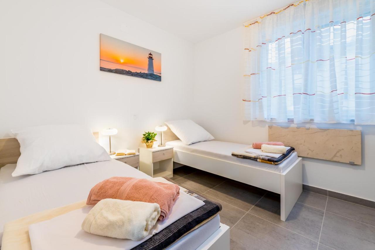 Apartment Lana Baska  Ngoại thất bức ảnh