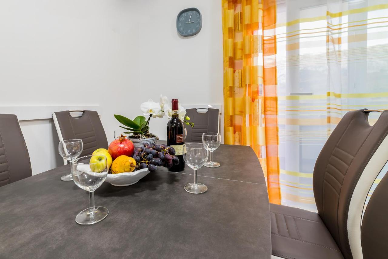 Apartment Lana Baska  Ngoại thất bức ảnh